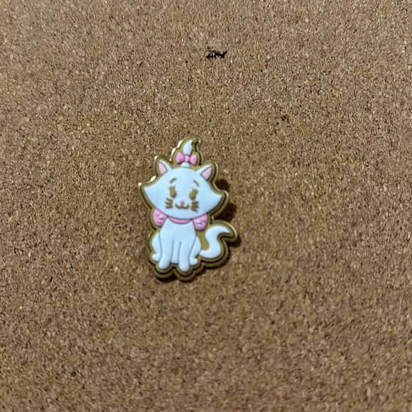 Disney blind box Aristocats pin Marie - Picture 1 of 2